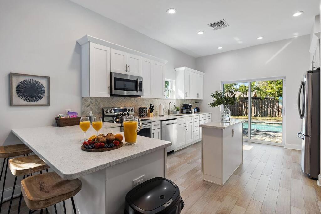 فيلا ساراسوتافي Florida Getaway With Backyard Pool Oasis المظهر الخارجي الصورة